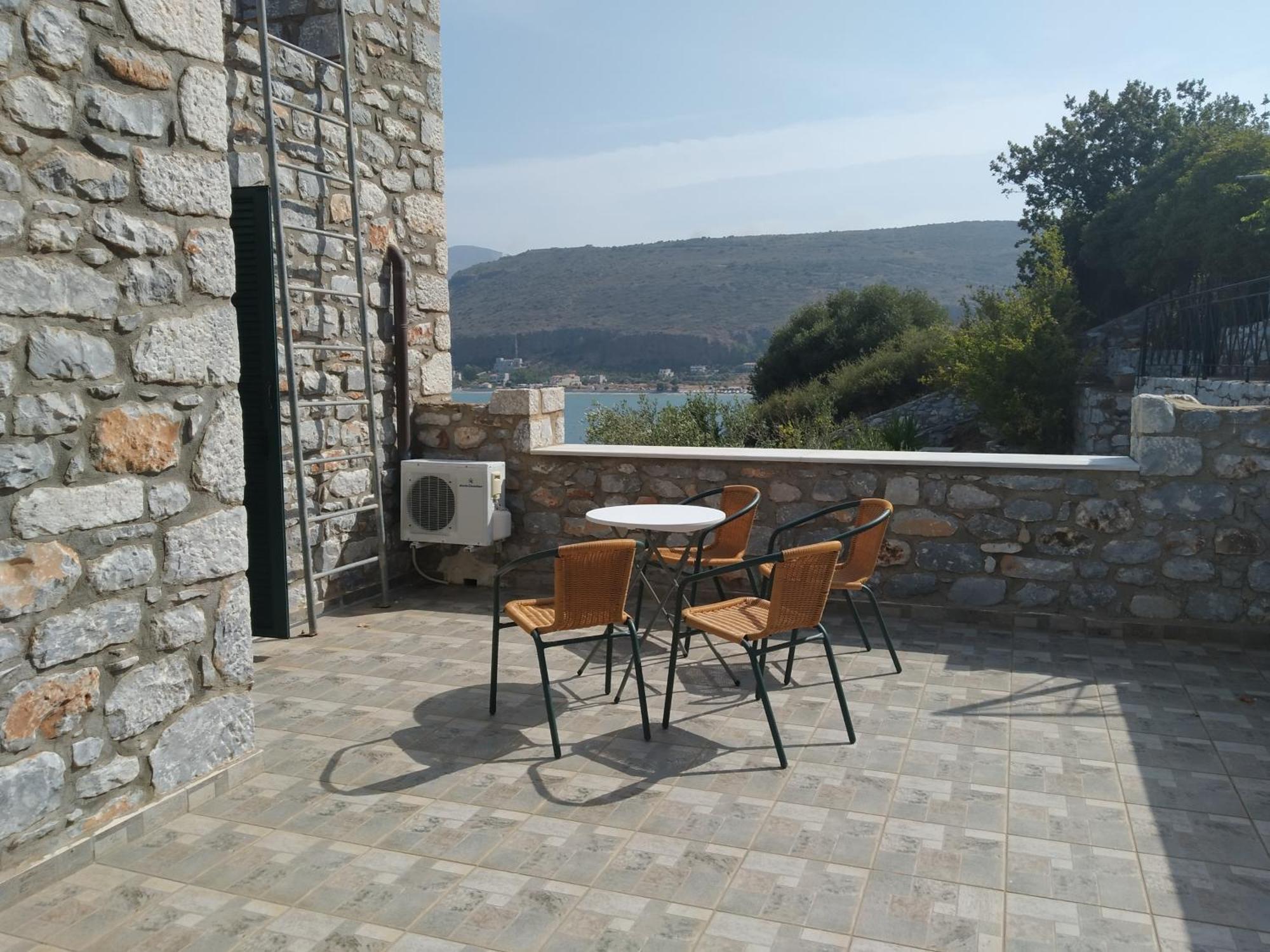 Vatoulia House Aparthotel Néon Oítilon Exterior foto