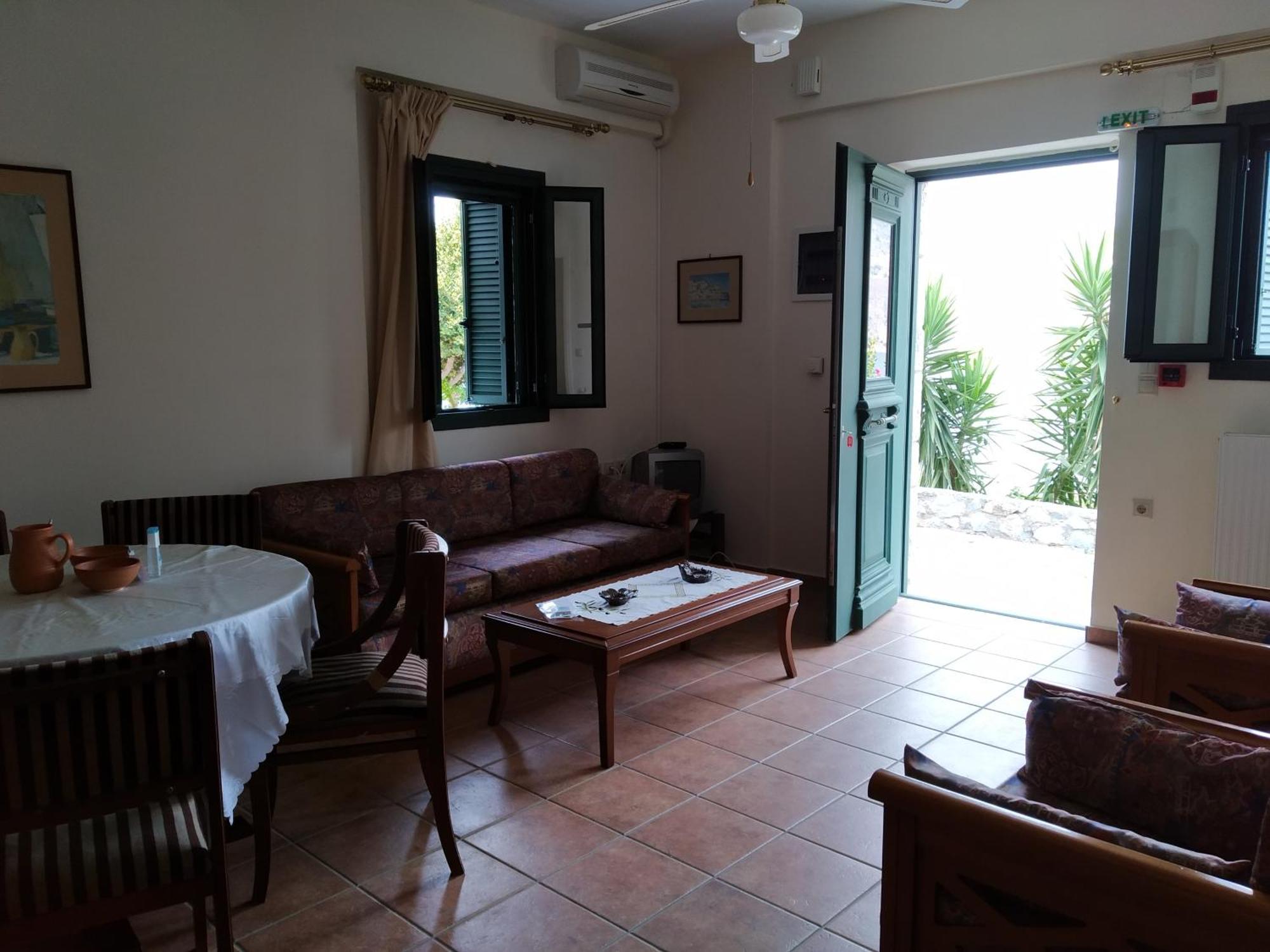 Vatoulia House Aparthotel Néon Oítilon Exterior foto
